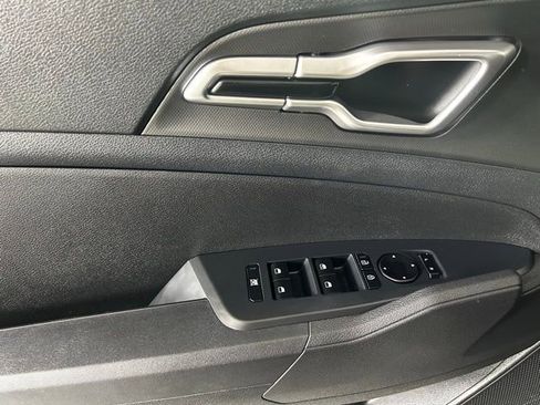 New 2026 Kia Sportage EX image 19