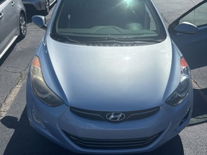 Used 2012 Hyundai Elantra Limited image 1