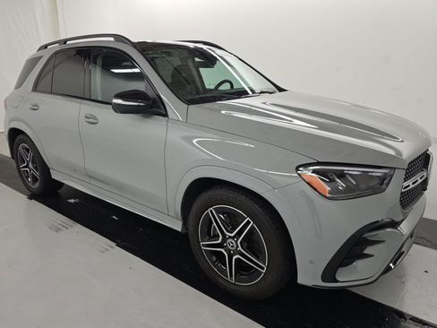 Used 2026 Mercedes-Benz GLE 450 4MATIC w/ 3rd Row Seat Package image 5