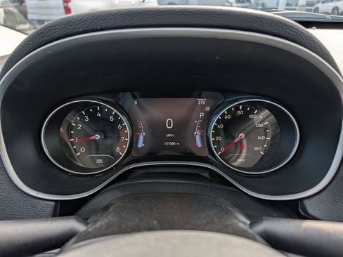 Used 2019 Jeep Compass Limited image 21