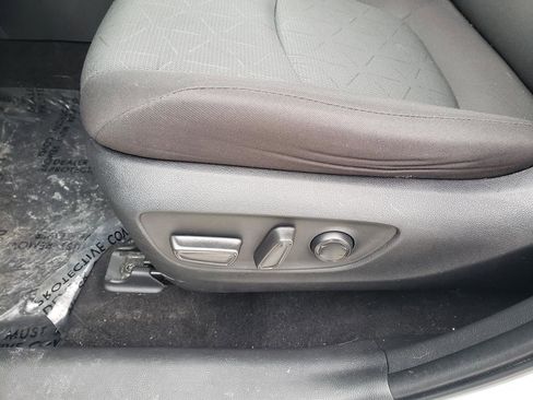 Used 2023 Toyota RAV4 XLE image 31