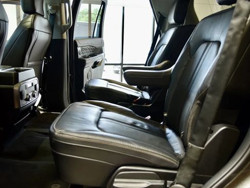 Used 2020 Ford Expedition Platinum AWD/4WD image 24