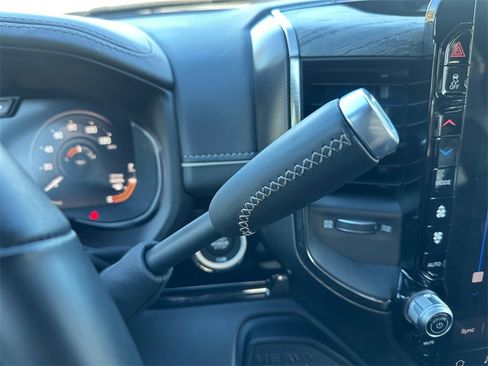 Certified 2025 RAM 2500 Limited w/ Towing Technology Group image 34