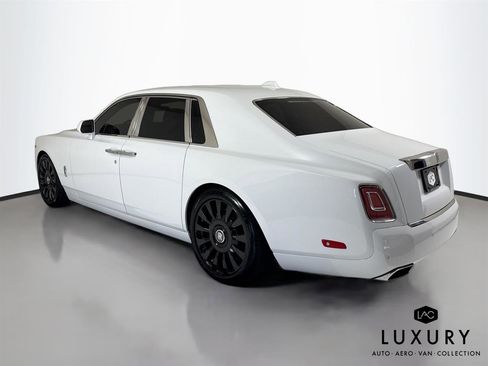 Used 2018 Rolls-Royce Phantom Sedan image 8