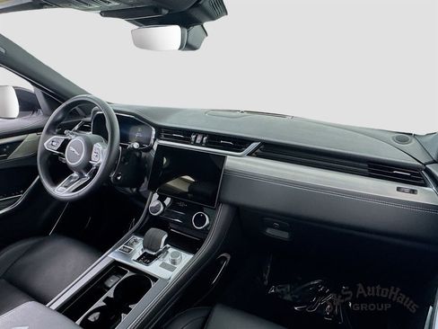 Used 2024 Jaguar F-PACE R-Dynamic S image 30
