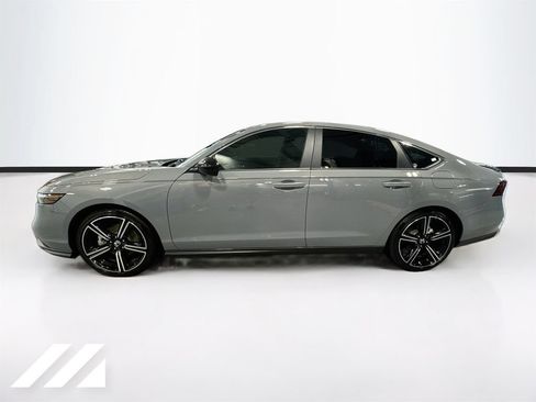 Used 2025 Honda Accord Sport image 8