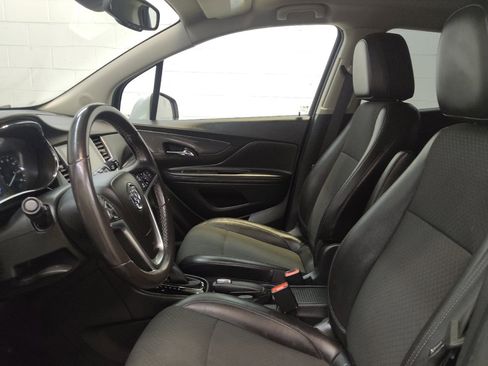 Used 2019 Buick Encore Sport Touring w/ Safety Package image 17