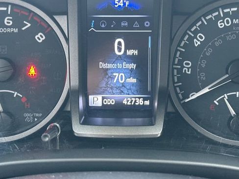 Certified 2023 Toyota Tacoma TRD Off-Road w/ Technology Package image 31