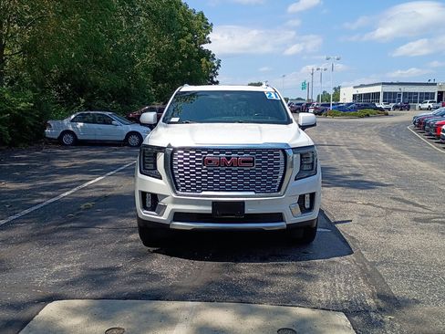 Used 2021 GMC Yukon XL Denali AWD/4WD image 8