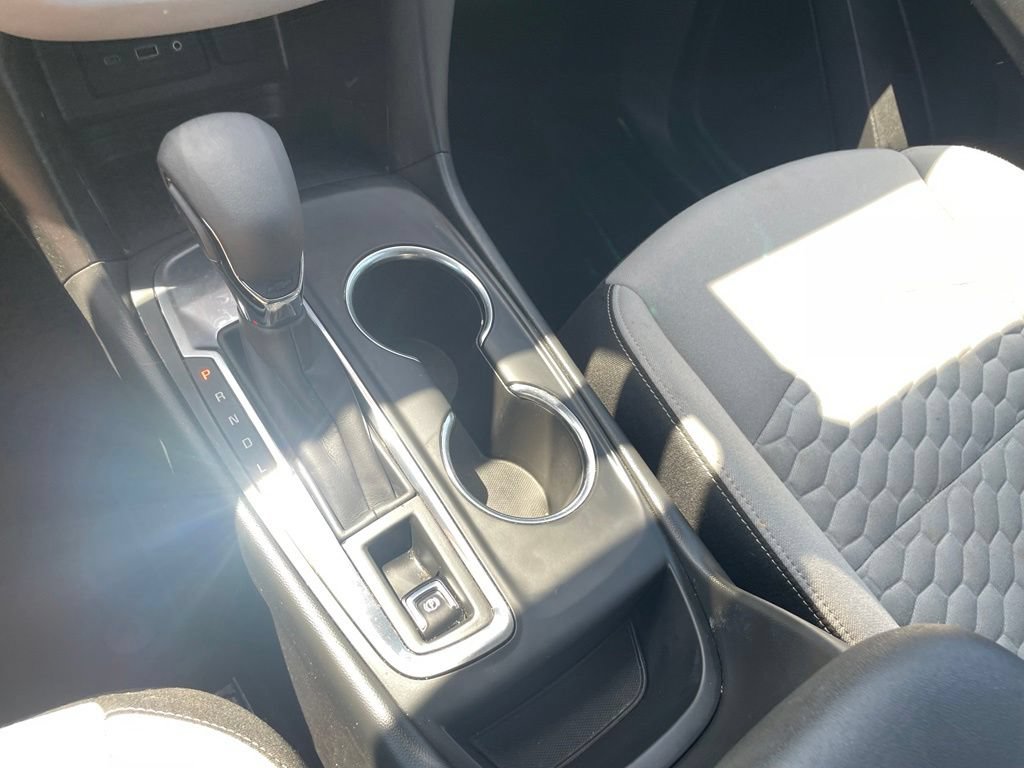 Used 2021 Chevrolet Equinox LT FWD image 19