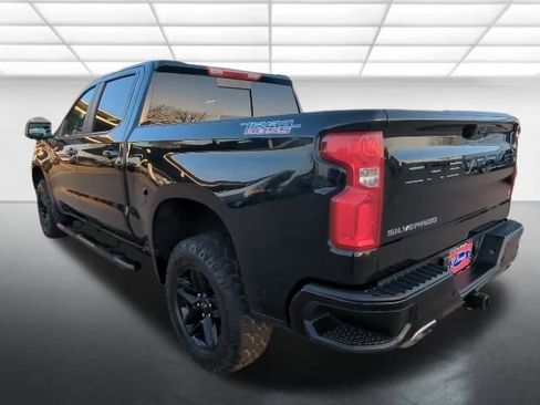 Used 2022 Chevrolet Silverado 1500 LT Trail Boss w/ LT Trail Boss Premium Package image 2