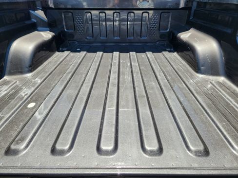 Used 2022 Jeep Gladiator Mojave AWD/4WD image 32