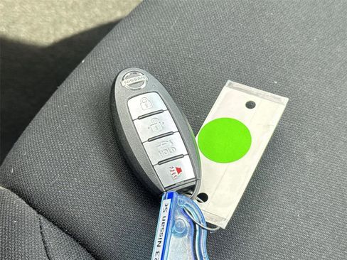 Used 2023 Nissan Sentra SV image 31