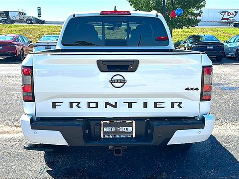 New 2026 Nissan Frontier SV w/ Tow Package AWD/4WD image 7
