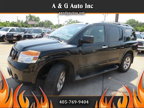 Used 2015 Nissan Armada SV image 1