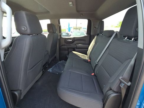 Used 2022 Chevrolet Silverado 1500 Custom AWD/4WD image 28