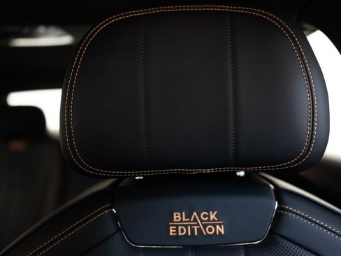 Used 2025 Bentley Flying Spur Plug-In Hybrid image 7