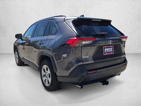Used 2019 Toyota RAV4 LE image 8