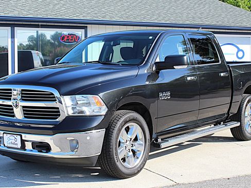 Used 2017 RAM 1500 Big Horn AWD/4WD image 1