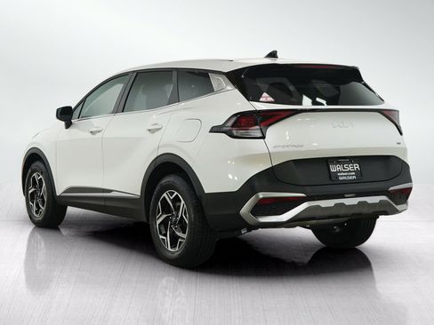 Used 2023 Kia Sportage LX AWD/4WD image 4