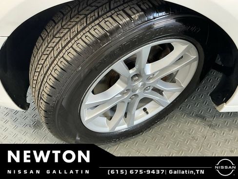 Used 2015 Chevrolet Camaro LT RWD image 35