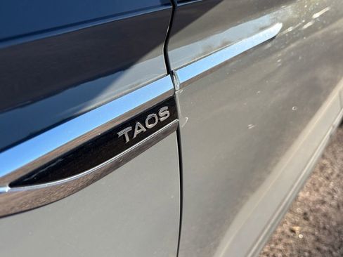 Used 2023 Volkswagen Taos SE image 10