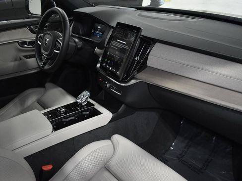 Used 2026 Volvo XC90 B6 Ultra w/ Lounge Package AWD/4WD image 25