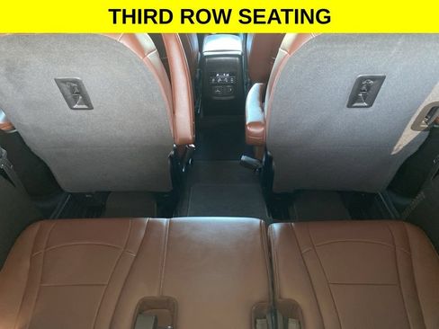 Used 2019 Buick Enclave Avenir w/ Avenir Technology Package FWD image 7