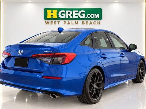 Used 2024 Honda Civic Sport image 4