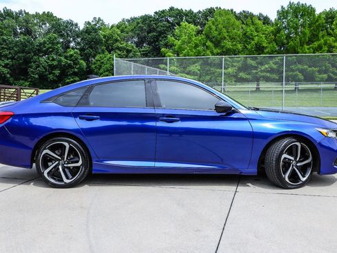 Used 2021 Honda Accord Sport image 5