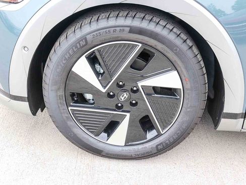 New 2026 Hyundai Ioniq 5 Limited image 12