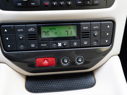 Used 2016 Maserati GranTurismo Sport image 22