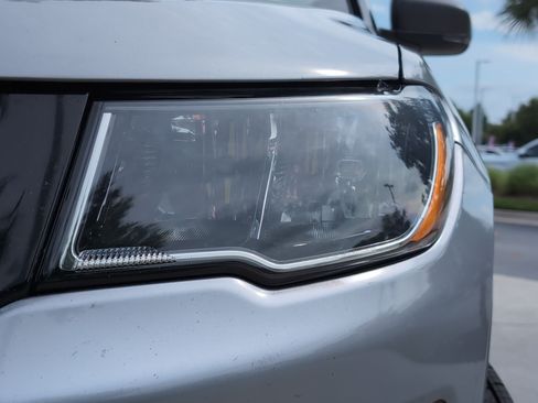 Used 2020 Jeep Compass Trailhawk AWD/4WD image 6