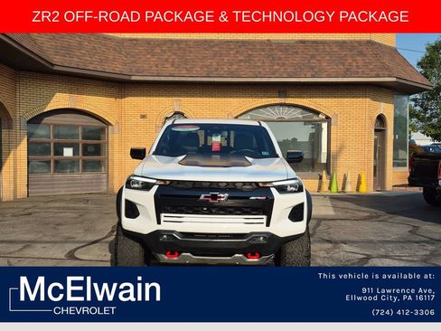 Used 2025 Chevrolet Colorado ZR2 w/ Technology Package AWD/4WD image 10
