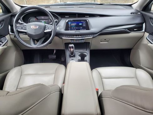 Certified 2023 Cadillac XT4 Premium Luxury w/ Cold Weather Package image 20