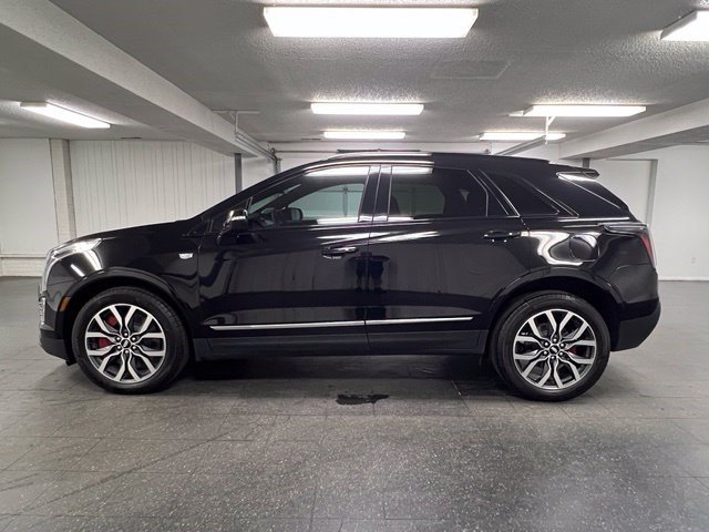 Certified 2023 Cadillac XT5 Sportv AWD/4WD image 2