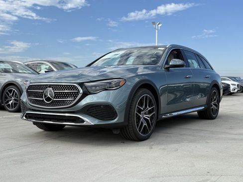 New 2026 Mercedes-Benz E 450 4MATIC All-Terrain Wagon image 6