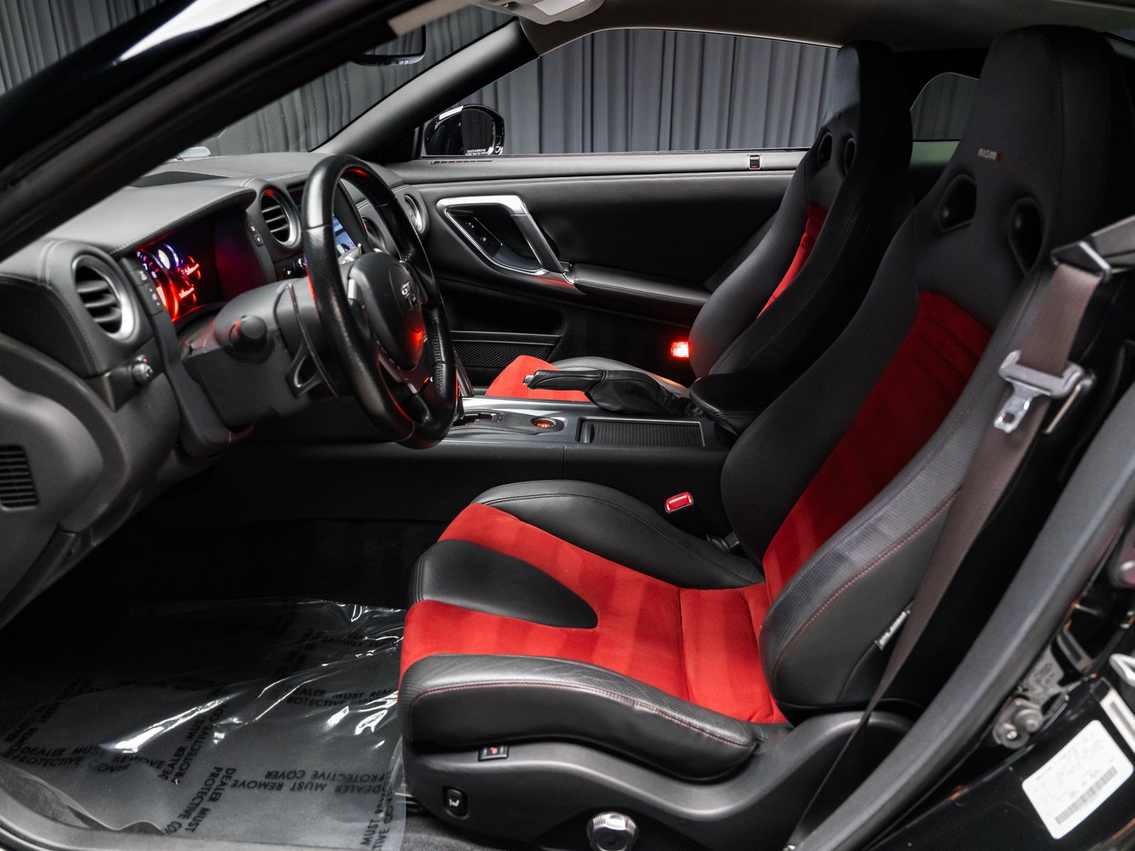 Used 2009 Nissan GT-R Premium AWD/4WD image 40