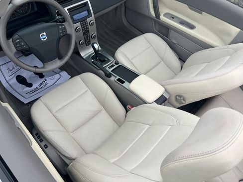 Used 2009 Volvo C70 T5 FWD image 24