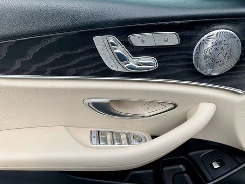Used 2017 Mercedes-Benz E 300 4MATIC image 15