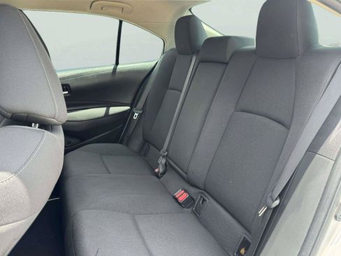 Used 2021 Toyota Corolla LE FWD image 42