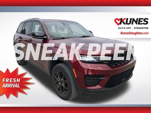 Used 2024 Jeep Grand Cherokee Altitude AWD/4WD image 1