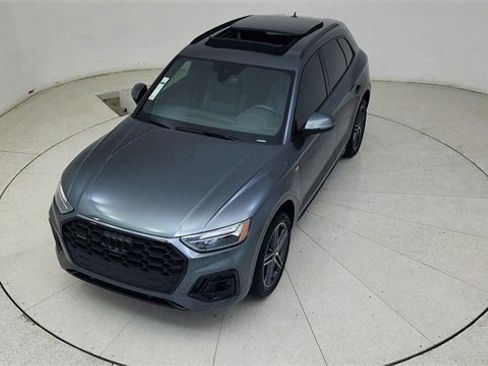 Used 2025 Audi Q5 e Premium Plus w/ Premium Plus Package image 75