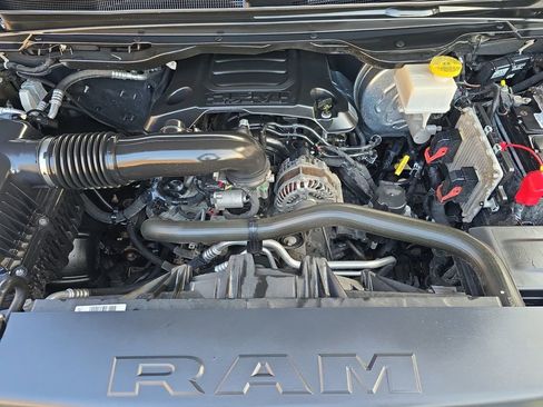 Used 2019 RAM 1500 Big Horn image 18