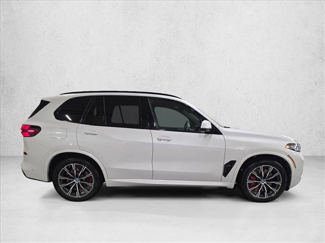 Used 2024 BMW X5 xDrive50e w/ Executive Package AWD/4WD image 4