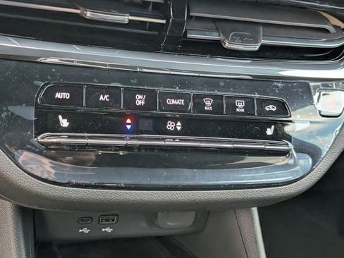 New 2026 Buick Envista Sport Touring FWD image 13