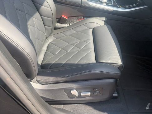 Used 2024 BMW X5 xDrive40i w/ M Sport Package AWD/4WD image 35