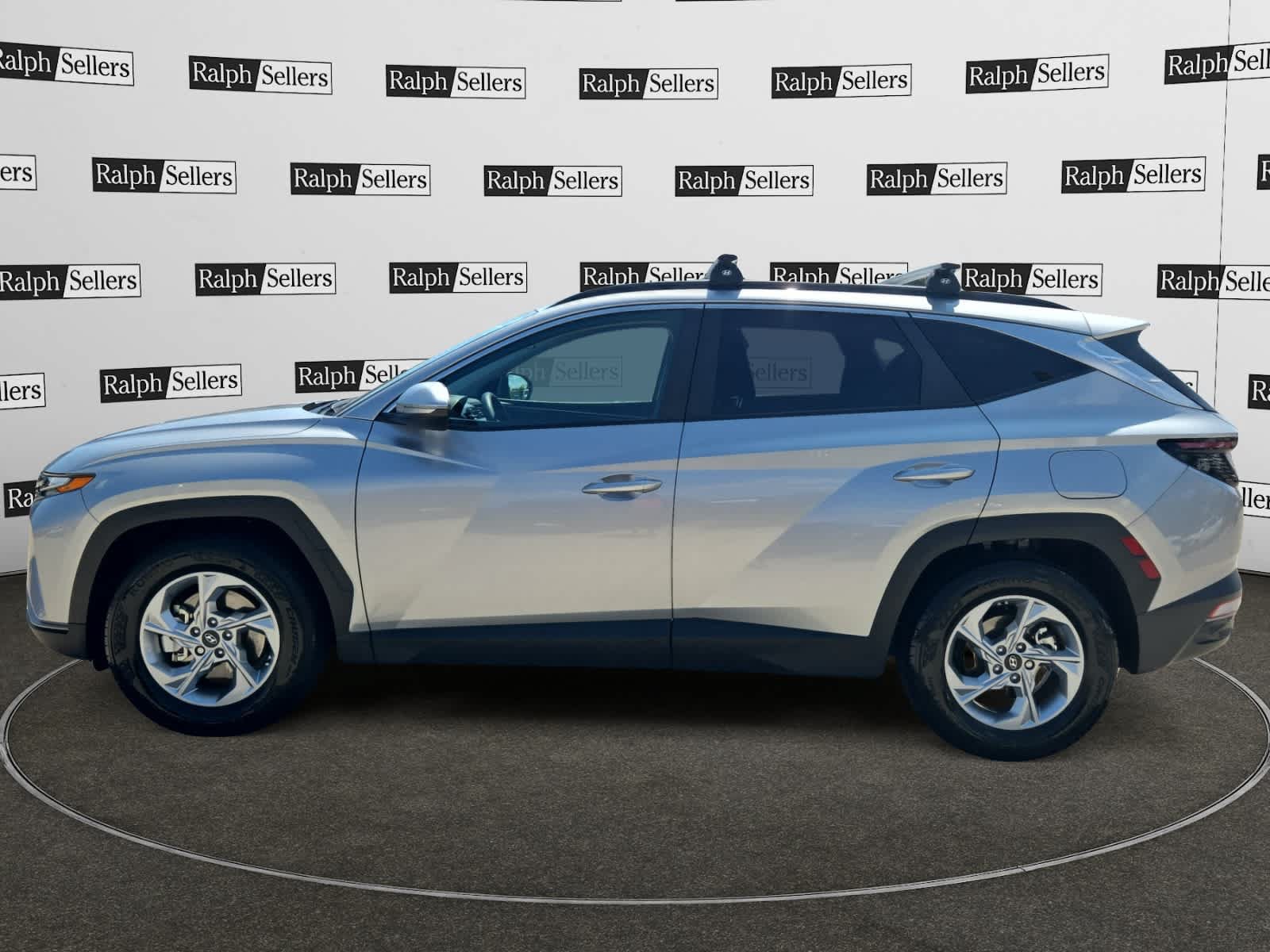 Used 2023 Hyundai Tucson SEL FWD image 3