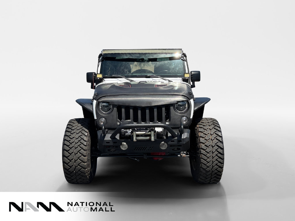 Used 2016 Jeep Wrangler Unlimited Rubicon w/ Connectivity Group AWD/4WD image 8