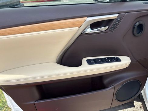 Certified 2020 Lexus RX 350L FWD w/ Premium Package image 12